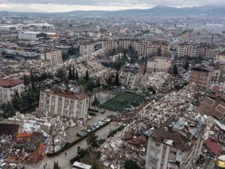 Miles de muertos por temblor