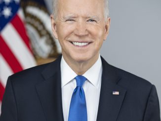 Tropieza Joe Biden
