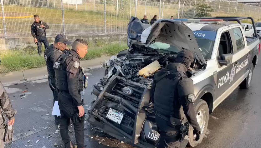 Disparan contra policías